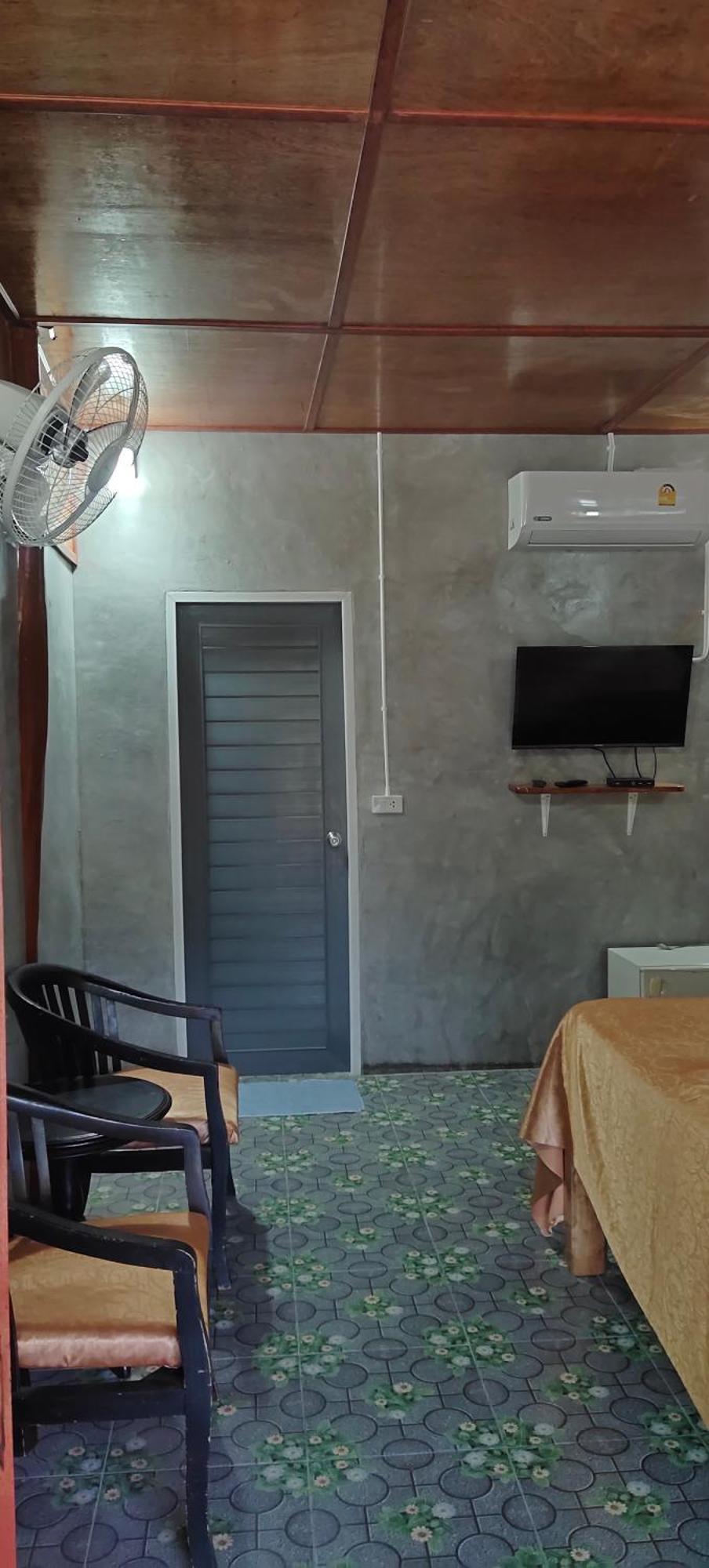 ลีลา โฮมสเตย์ Leela Homestay Chang Klang District Exterior foto